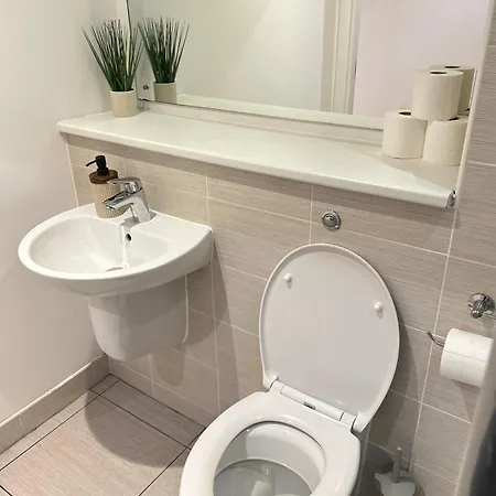 With - Terrace - Gym- Free Parking- Next To Man Stadium & Centre Apartmán Manchester