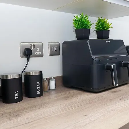 Stunning 2-bed Retreat - Ao Arena & Victoria Stn Διαμέρισμα *