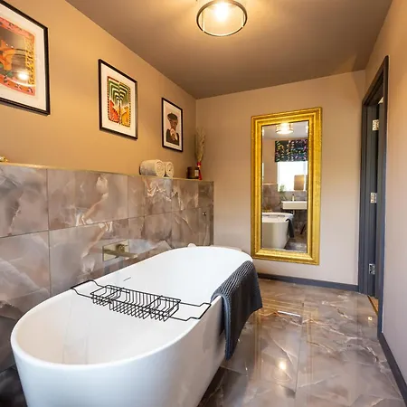 Luxe Life Quirky 2bed Lägenhet Manchester