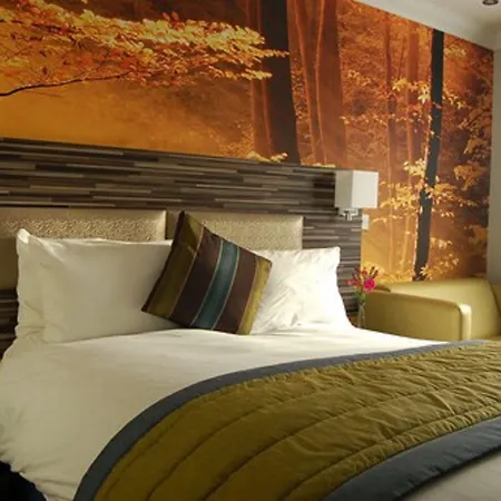 Diamond 3* Manchester