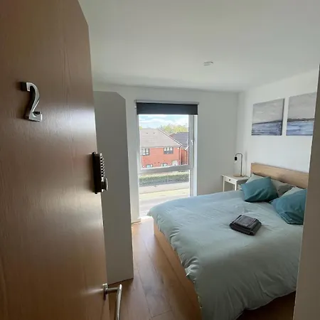 Fresh Private In Shared 2 Bed Flat Camp Street Manchester