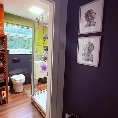 8 Riversdale King Size Манчестер