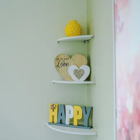 Large Townhouse By The Etihad & Coop Live Arena With Free Parking Σπίτι διακοπών *