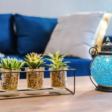 בית נופש Stylish - 5g Wifi - Free Off-road Parking - Sleeps 7 *