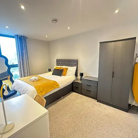 Salford Retreat - 2 Bedroom Apartmán Manchester