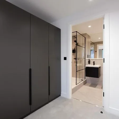 Solaro At The Heim Manchester