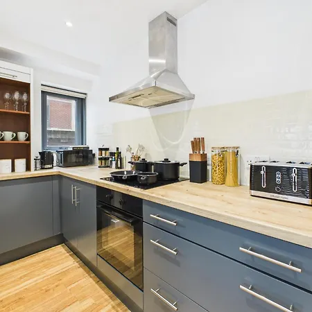 Apartment Wild Roses Serviced - Arndale Manchester