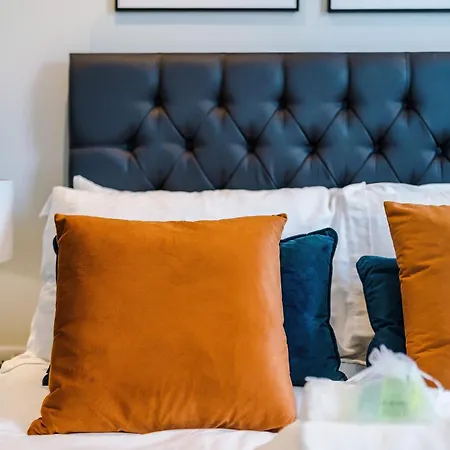 Stylish 1-bed Fast Wi-fi Easy Access To Apartment *