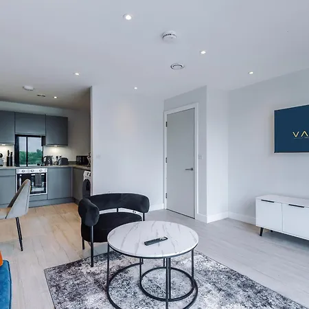 Stylish 1-bed Fast Wi-fi Easy Access To Apartment *