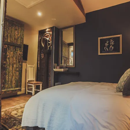 The Cow Hollow Manchester