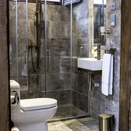 The Cow Hollow 4* Manchester