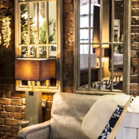 The Cow Hollow Manchester