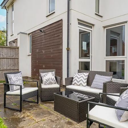 Holiday home Contractor Near The Centre With Two Free Parking Spaces