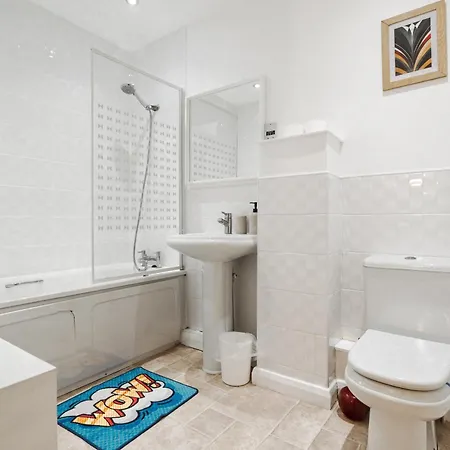 Сasa de vacaciones Haven - Coop Live - Etihad - Sleeps 9 - Free Parking Mánchester