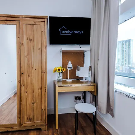 2br Heights Sleeps 7 Parking & Wifi *