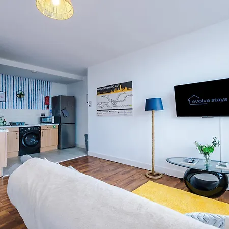 2br Heights Sleeps 7 Parking & Wifi アパート マンチェスター