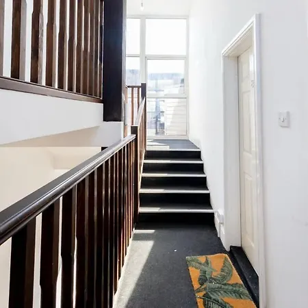 Joyful Management -top Floor With Feel Deco In M16