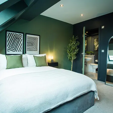 Urban Jungle By Domu * マンチェスター