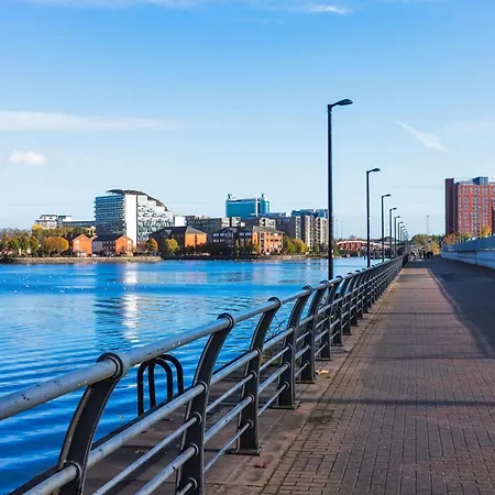 Riverside House By Utdm Apartament *