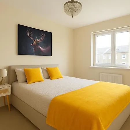 Large 3 Bed - Coop Live -free Parking Apartment Manchester