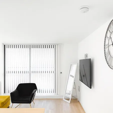 Modern Duplex Centre * Manchester