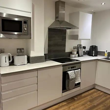 Stylish 2-bed By Cente *