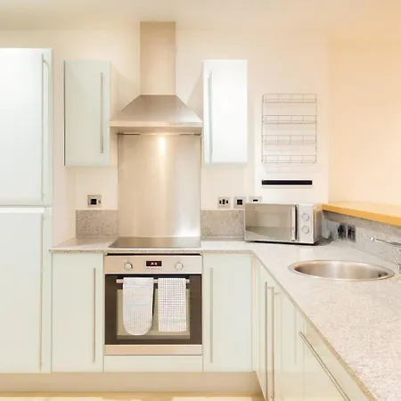 Modern Duplex Centre * Manchester