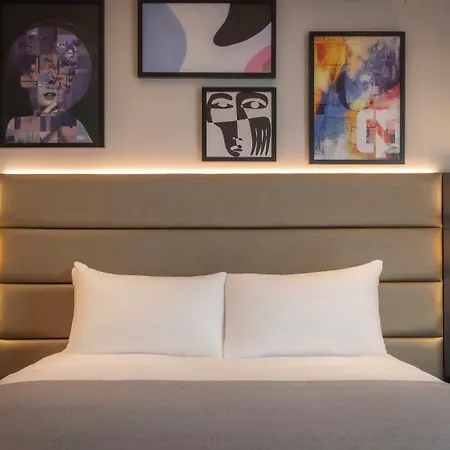 Hotel Maldron Cathedral Quarter 4*