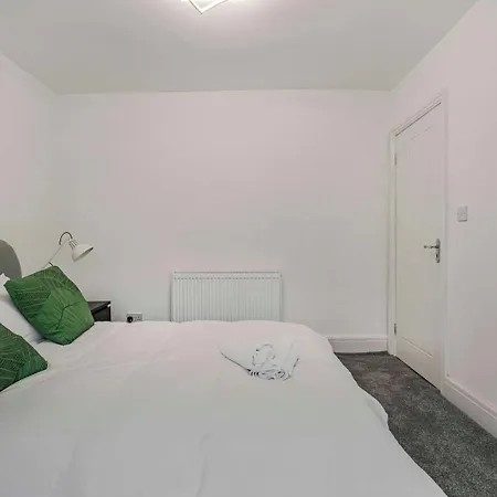 Guestready - Charming Retreat With Private Patio Konukevi