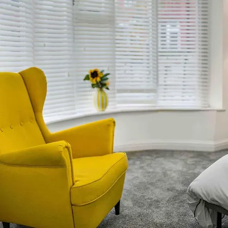 Guestready - Charming Retreat With Private Patio