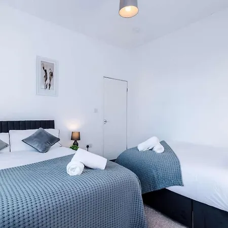 Feriehus 4-bed House Near Centre