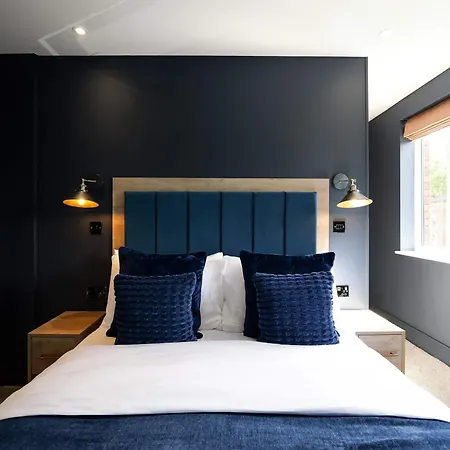 Eden At The Heim Manchester