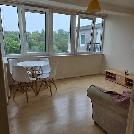 Tilehurst Манчестер