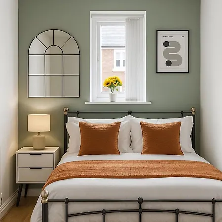 Modern 4br Near Airport & Parking Sleeps 9 *