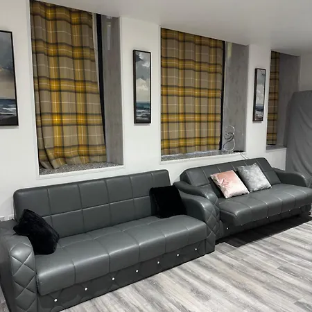 2, Centrally Located Near Northern Quarter Manchester