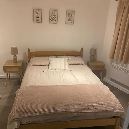 2 Bedrooms Next To Arndale Shopping * 맨체스터