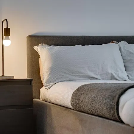 Cosy 4br Townhouse - Rooftop - Hot Tub * مانشستر