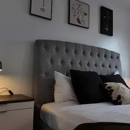 Stylish In Vibrant Salford, Manchester! מנצ'סטר