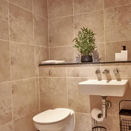 The Rose Quartz Apartman *