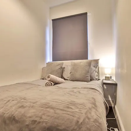 Holiday home Athol House, Near Old Trafford, Free Parking