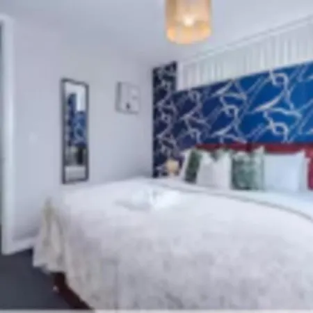 Stylish House In With Pool Table Σπίτι διακοπών