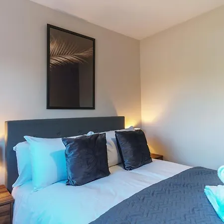 Apartment Spacious Salford Quays Apartment, Prime Location