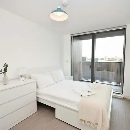 Apartmán Modern 1 Bed With Views In