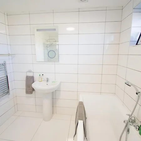 Feriehus Ideal Away In Whitefield Bury