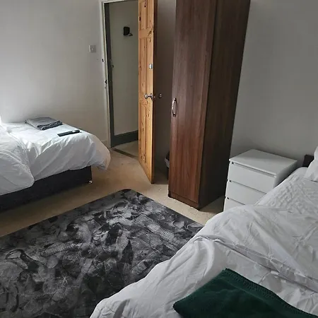 Comfort And Leisure בית אירוח *