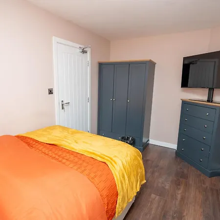 Elegant And Modern 3 Double Bedroom Near Centre Entire House Parking Manchester