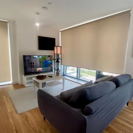 Daire Comfy Modern Centre