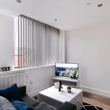 Zeni, Alexandra Rise Smart *