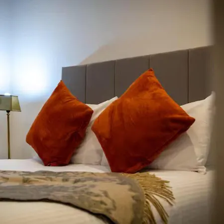 Апартаменты Stunning Split Floor Apartment By Victoria Station - Pass The Keys Манчестер