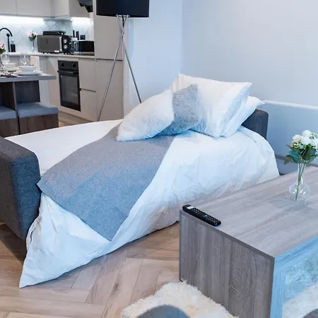 Luxury 2 Bed Apartment, With A Balcony & Canal View In Centre! * Μάντσεστερ